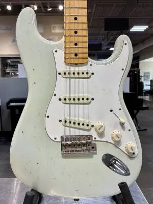 Fender Custom Shop '69 Journeyman Relic Strat - Aged Sonic Blue 2